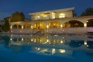 Portes Beach 4* ネア・ムダニア